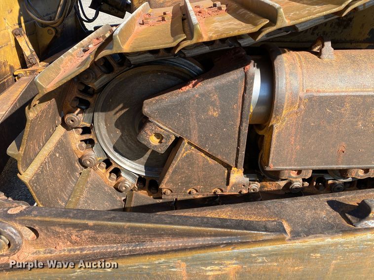 image for item DL7187 2005 Caterpillar D6R LGP Series II  dozer