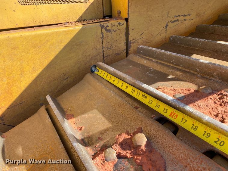 image for item DL7187 2005 Caterpillar D6R LGP Series II  dozer