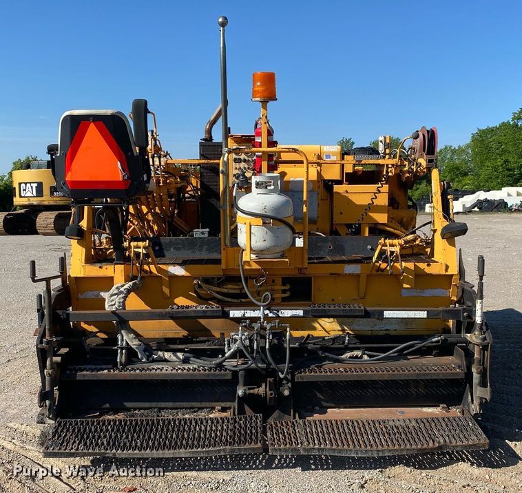 image for item DL7188 LeeBoy L8500T  paver