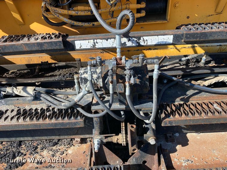 image for item DL7188 LeeBoy L8500T  paver