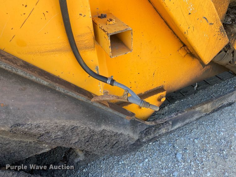 image for item DL7188 LeeBoy L8500T  paver