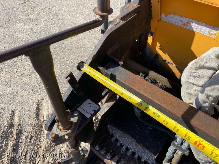 image for item DL7188 LeeBoy L8500T  paver