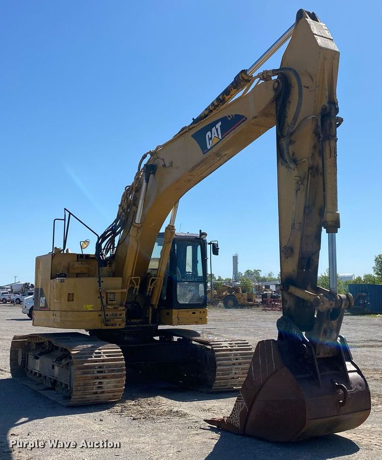 image for item DL7189 2007 Caterpillar 328D LCR  excavator