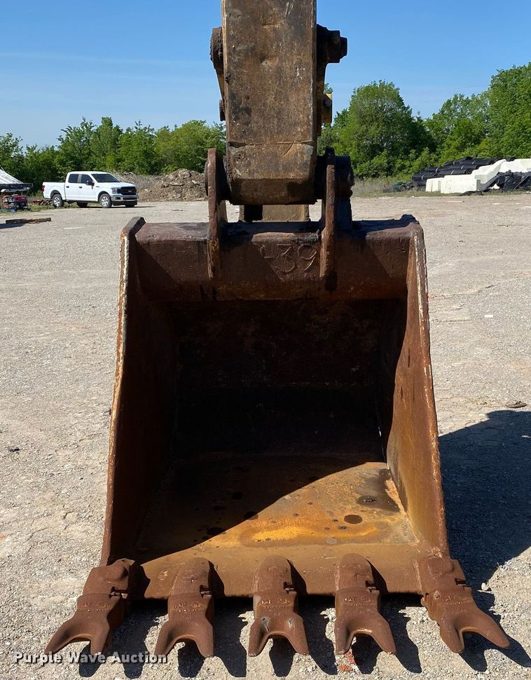 image for item DL7189 2007 Caterpillar 328D LCR  excavator