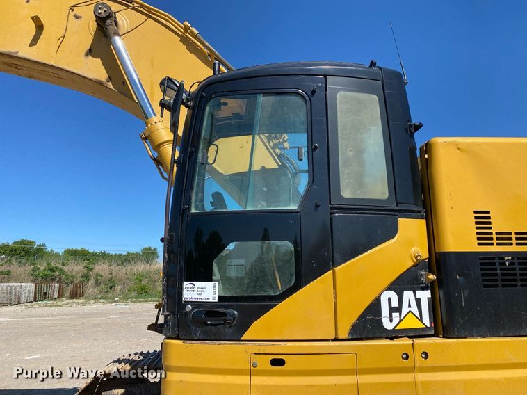 image for item DL7189 2007 Caterpillar 328D LCR  excavator
