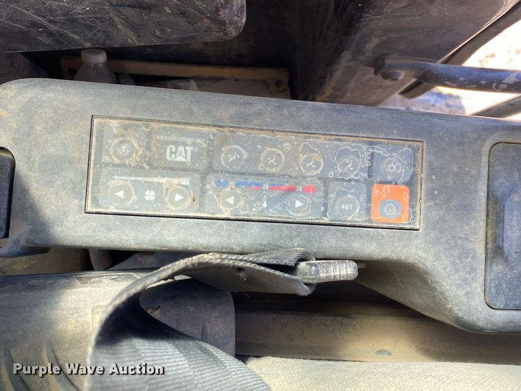 image for item DL7189 2007 Caterpillar 328D LCR  excavator