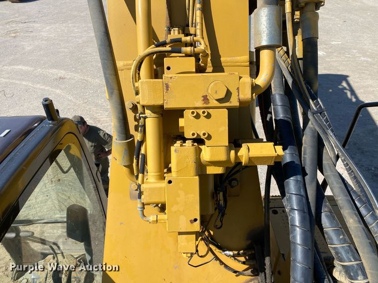 image for item DL7189 2007 Caterpillar 328D LCR  excavator