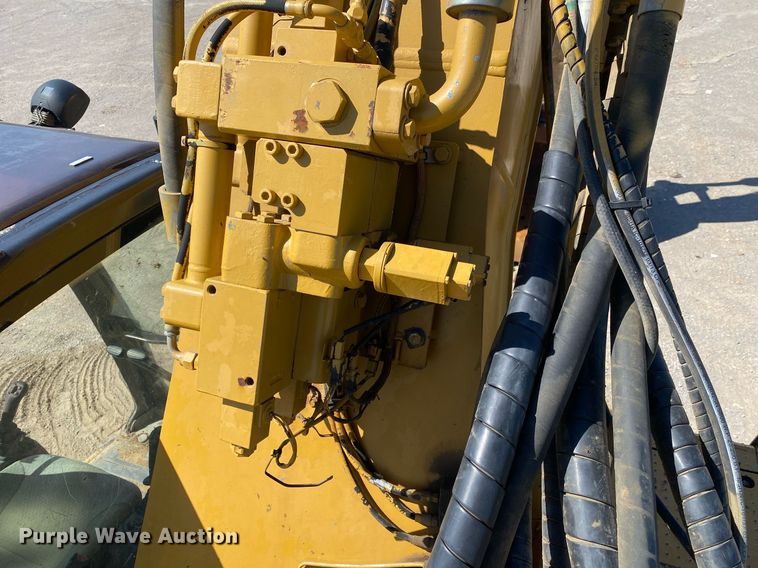 image for item DL7189 2007 Caterpillar 328D LCR  excavator