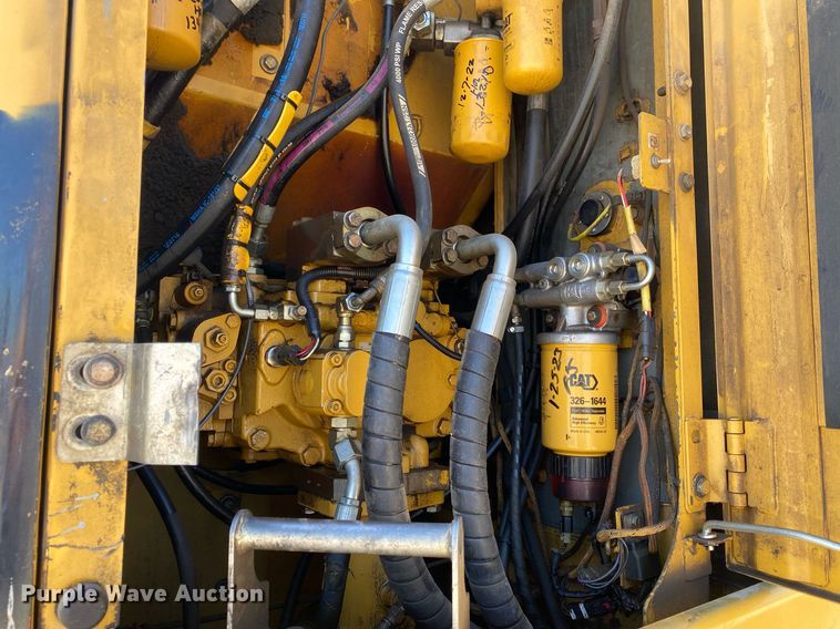 image for item DL7189 2007 Caterpillar 328D LCR  excavator