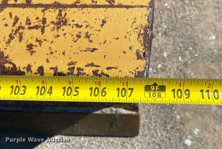 image for item DL7190 1998 Caterpillar CS-563C  single drum vibratory roller