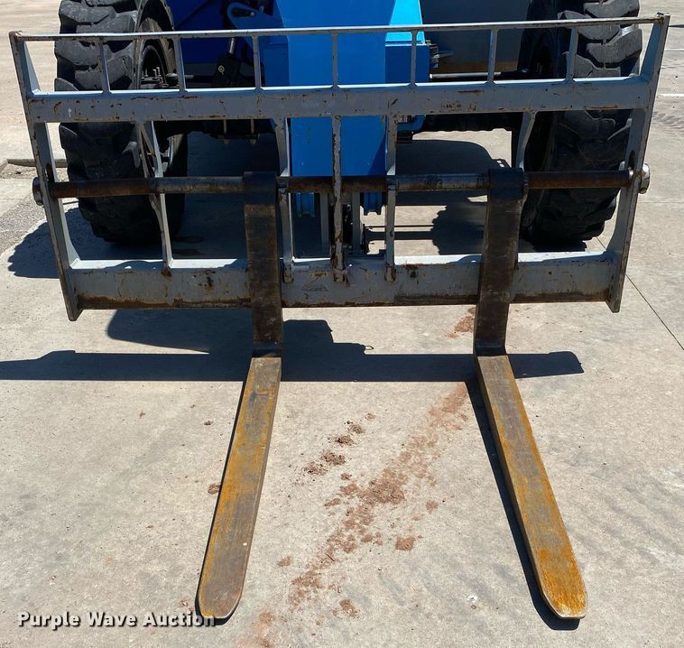 image for item DL7192 2014 Genie GTH844  telehandler