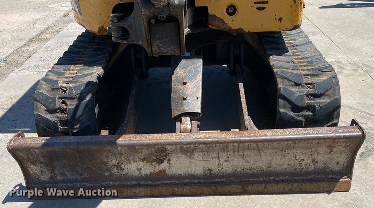 image for item DL7193 2017 John Deere 26G  mini excavator