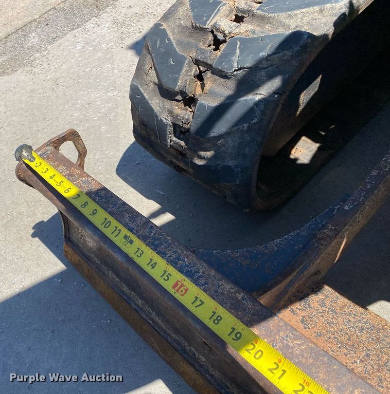 image for item DL7193 2017 John Deere 26G  mini excavator