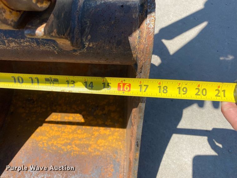 image for item DL7193 2017 John Deere 26G  mini excavator