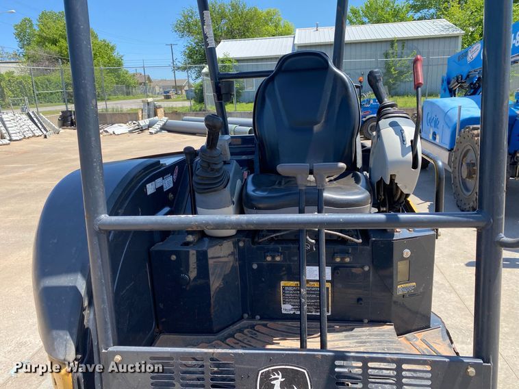 image for item DL7193 2017 John Deere 26G  mini excavator