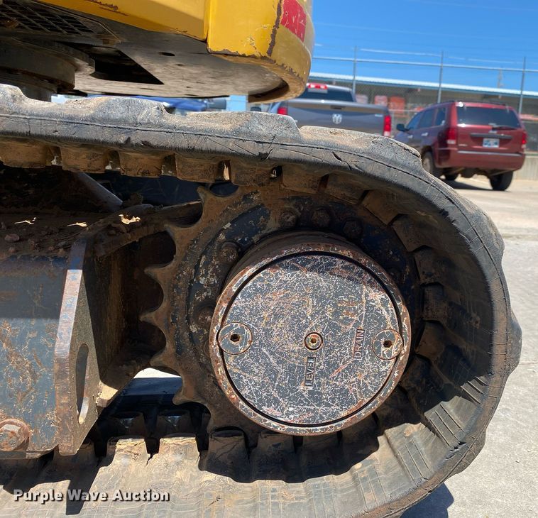 image for item DL7193 2017 John Deere 26G  mini excavator