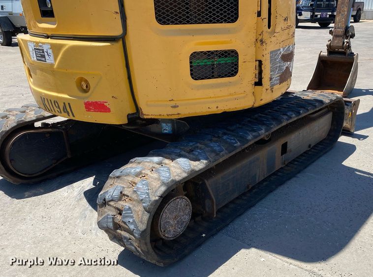 image for item DL7193 2017 John Deere 26G  mini excavator