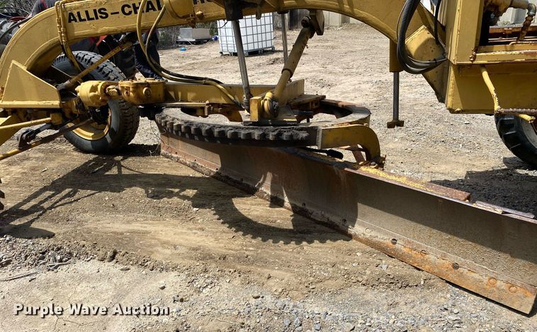 image for item DL7207 1966 Allis-Chalmers DD  rigid frame motor grader