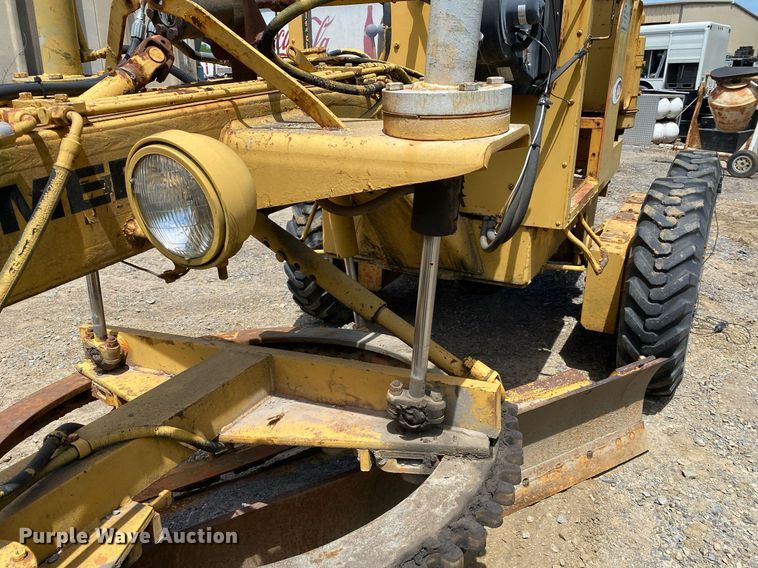 image for item DL7207 1966 Allis-Chalmers DD  rigid frame motor grader