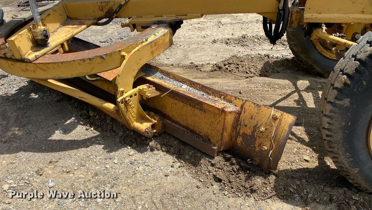 image for item DL7207 1966 Allis-Chalmers DD  rigid frame motor grader
