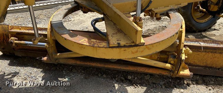 image for item DL7207 1966 Allis-Chalmers DD  rigid frame motor grader