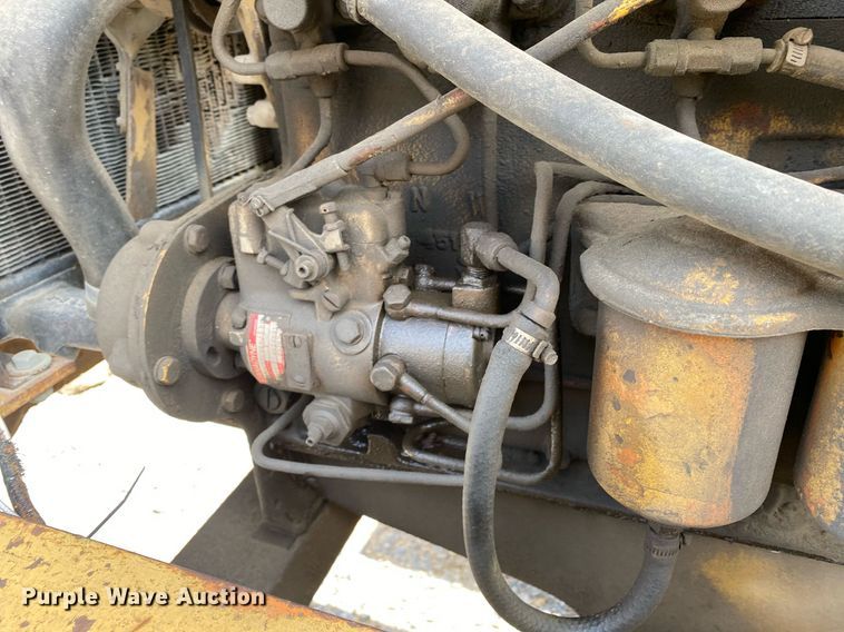 image for item DL7207 1966 Allis-Chalmers DD  rigid frame motor grader