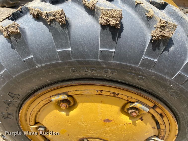 image for item DL7207 1966 Allis-Chalmers DD  rigid frame motor grader