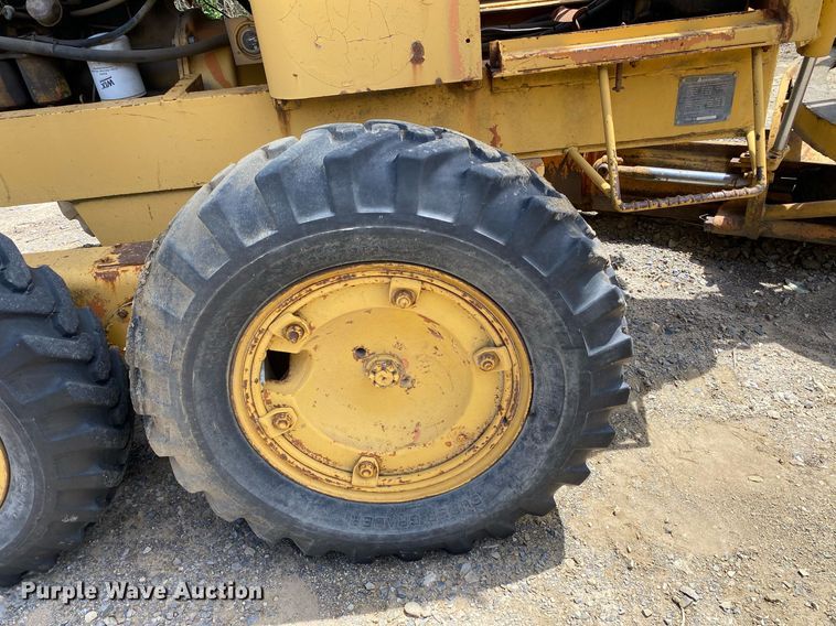 image for item DL7207 1966 Allis-Chalmers DD  rigid frame motor grader