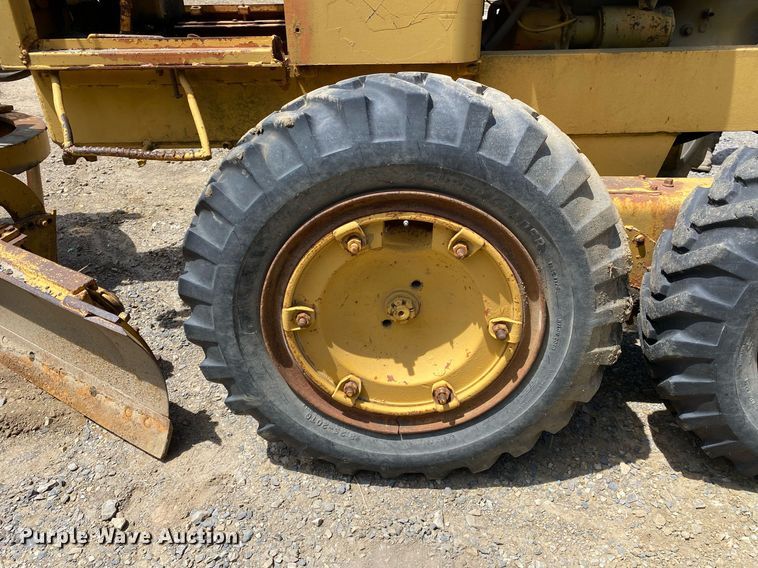 image for item DL7207 1966 Allis-Chalmers DD  rigid frame motor grader