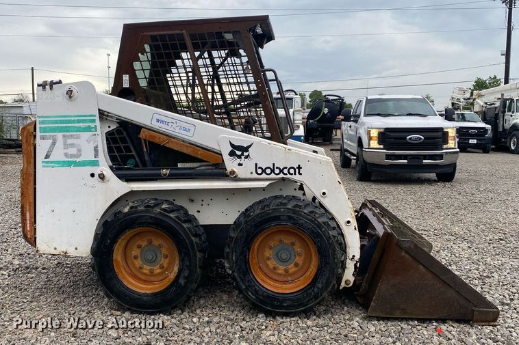 image for item DL7208 1999 Bobcat 751  skid steer loader