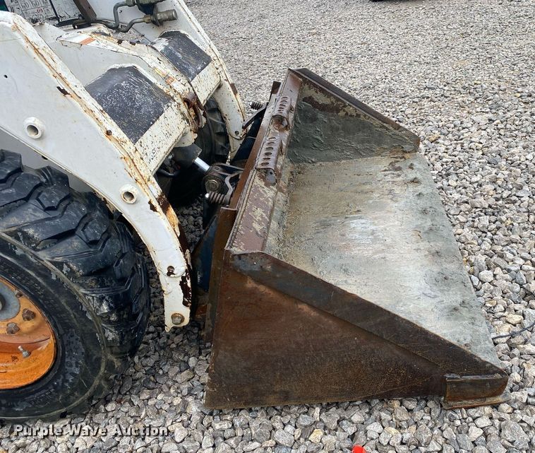 image for item DL7208 1999 Bobcat 751  skid steer loader