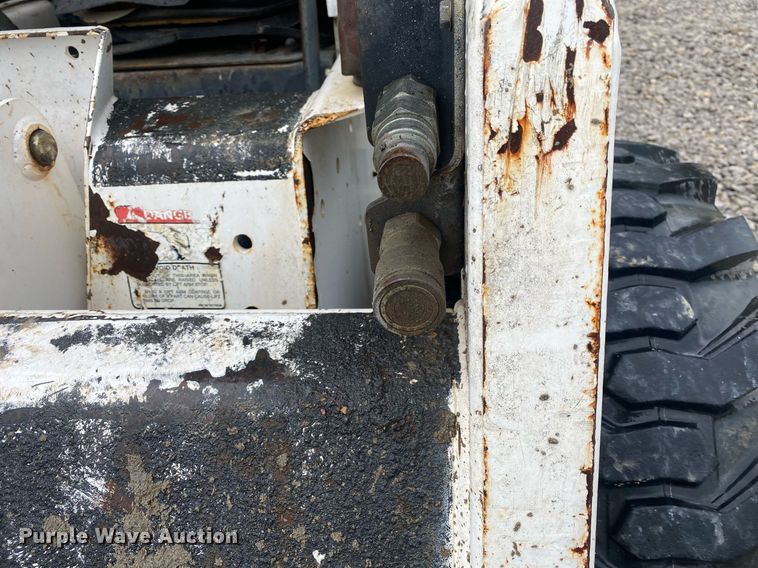 image for item DL7208 1999 Bobcat 751  skid steer loader