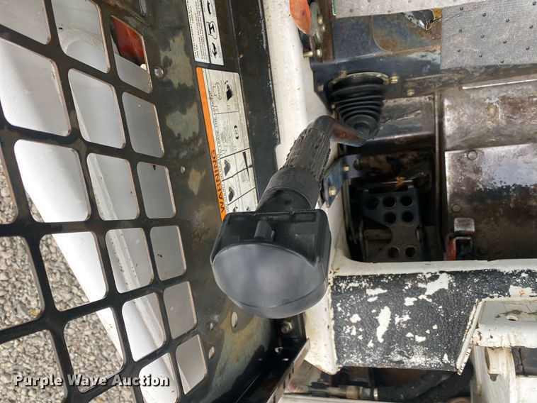 image for item DL7208 1999 Bobcat 751  skid steer loader