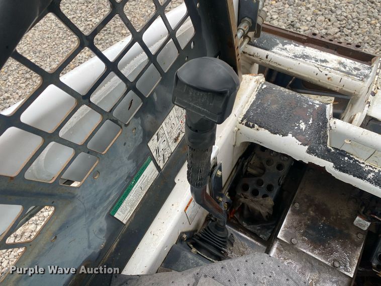 image for item DL7208 1999 Bobcat 751  skid steer loader