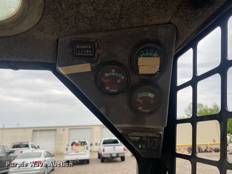 image for item DL7208 1999 Bobcat 751  skid steer loader