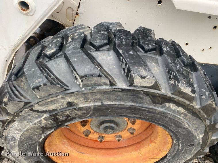 image for item DL7208 1999 Bobcat 751  skid steer loader