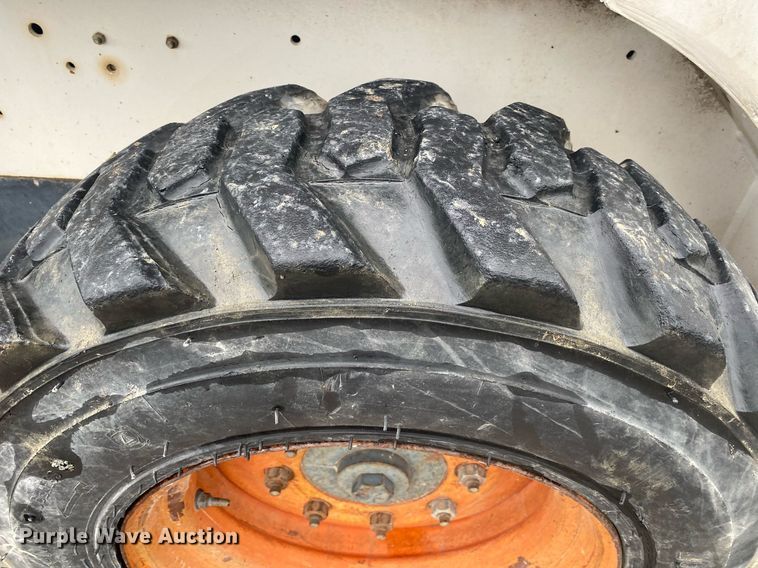 image for item DL7208 1999 Bobcat 751  skid steer loader