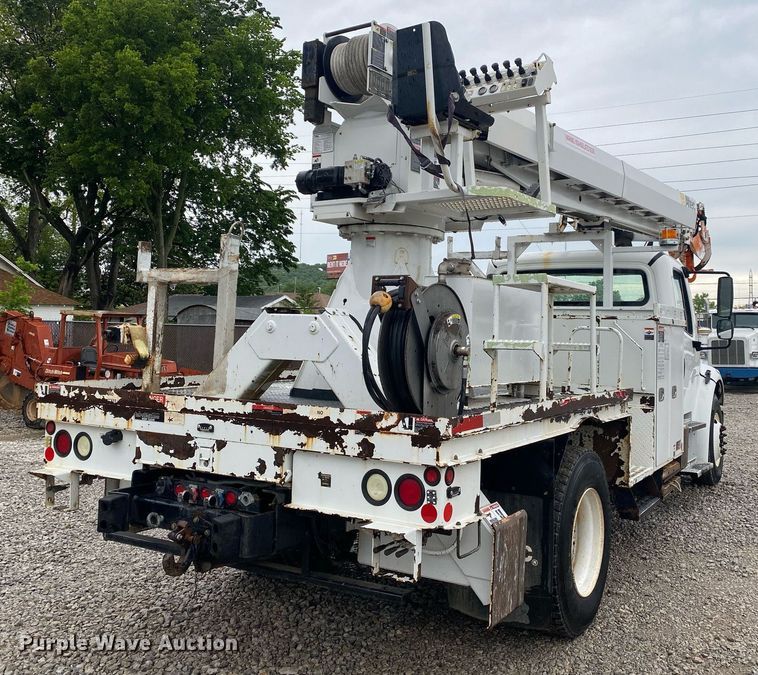 image for item DL7210 2014 Freightliner Business Class M2  digger derrick truck