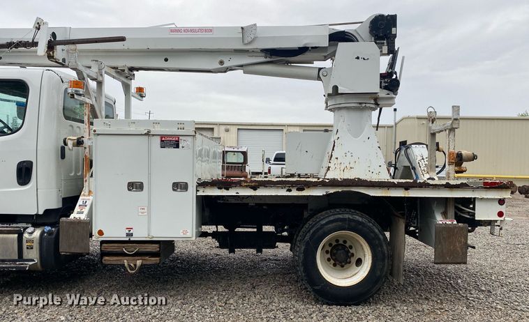 image for item DL7210 2014 Freightliner Business Class M2  digger derrick truck