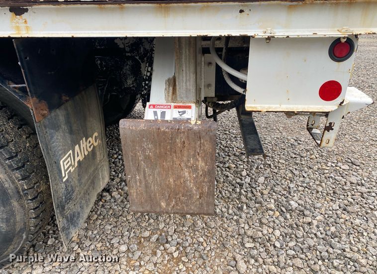 image for item DL7210 2014 Freightliner Business Class M2  digger derrick truck