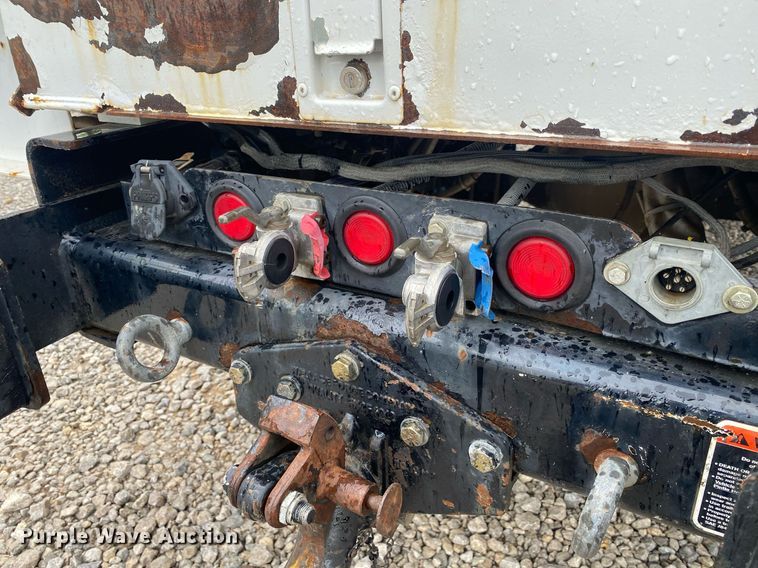 image for item DL7210 2014 Freightliner Business Class M2  digger derrick truck