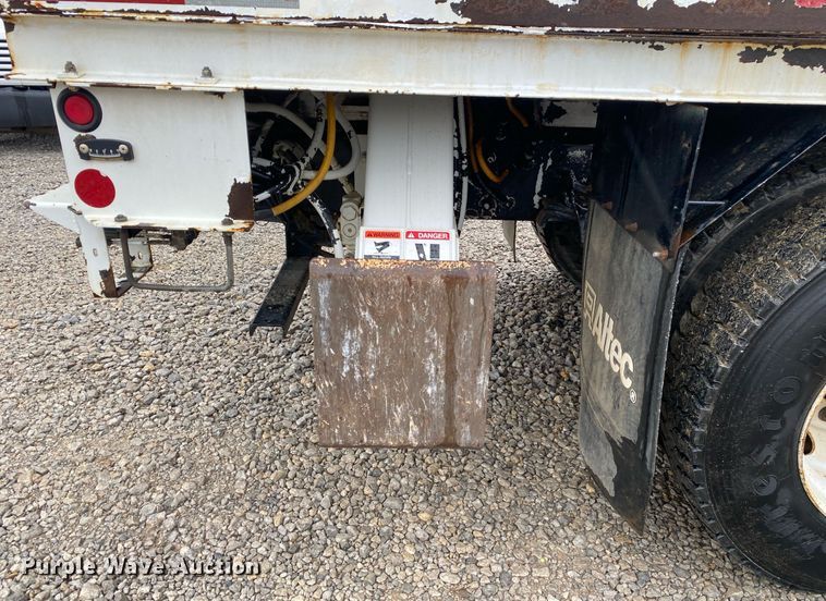 image for item DL7210 2014 Freightliner Business Class M2  digger derrick truck