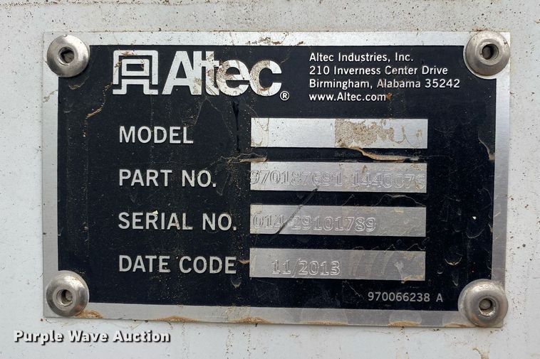 image for item DL7210 2014 Freightliner Business Class M2  digger derrick truck