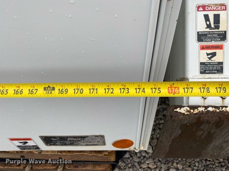 image for item DL7210 2014 Freightliner Business Class M2  digger derrick truck