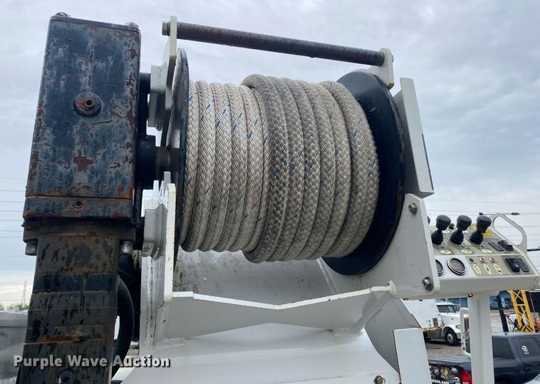 image for item DL7210 2014 Freightliner Business Class M2  digger derrick truck