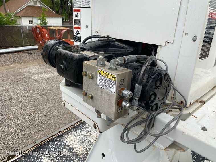 image for item DL7210 2014 Freightliner Business Class M2  digger derrick truck