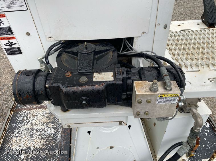 image for item DL7210 2014 Freightliner Business Class M2  digger derrick truck