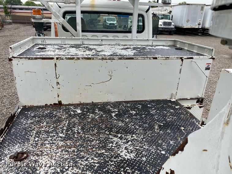 image for item DL7210 2014 Freightliner Business Class M2  digger derrick truck