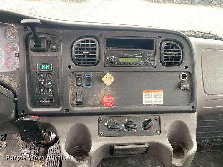 image for item DL7210 2014 Freightliner Business Class M2  digger derrick truck