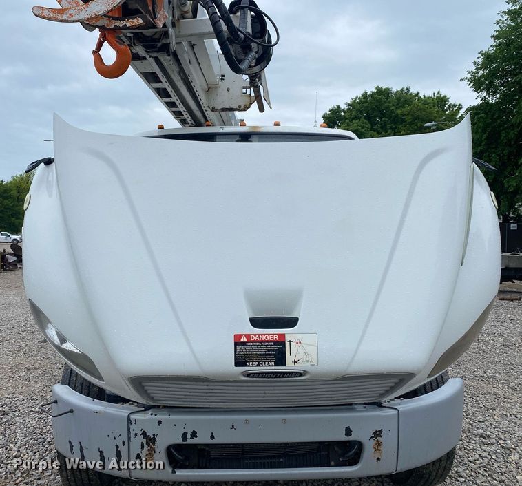 image for item DL7210 2014 Freightliner Business Class M2  digger derrick truck